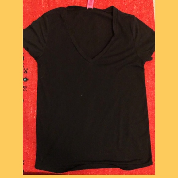 Black t shirt - Picture 3 of 3
